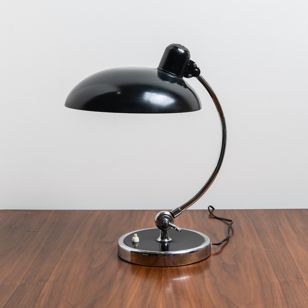 6631 Table Lamp