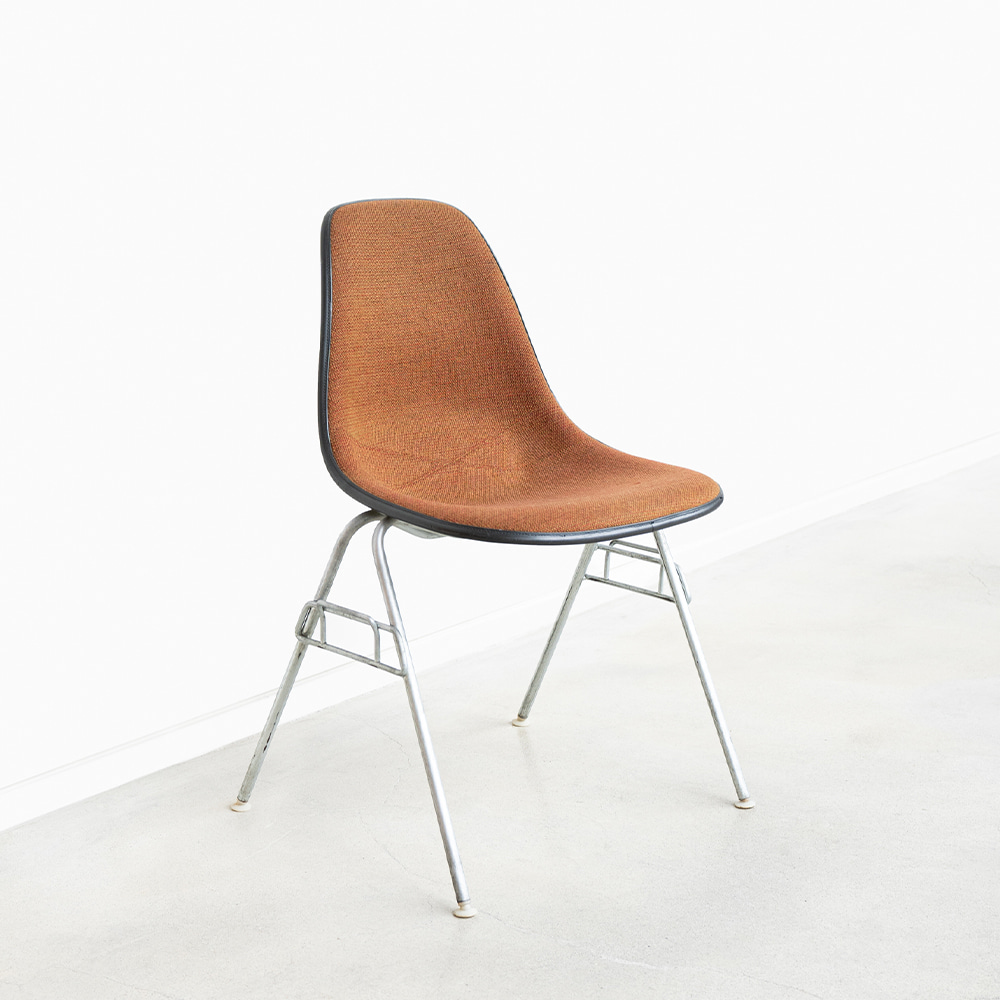 [B급제품]  DSS Chair (Ochre Dark / Hopsack)