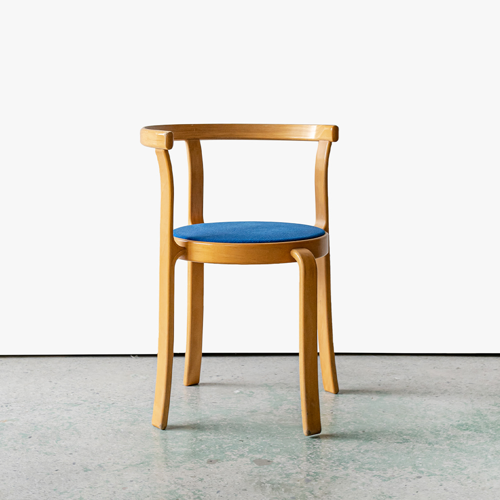 8000 Series Arm Chair by Rud Thygesen &amp; Johnny Sørensen