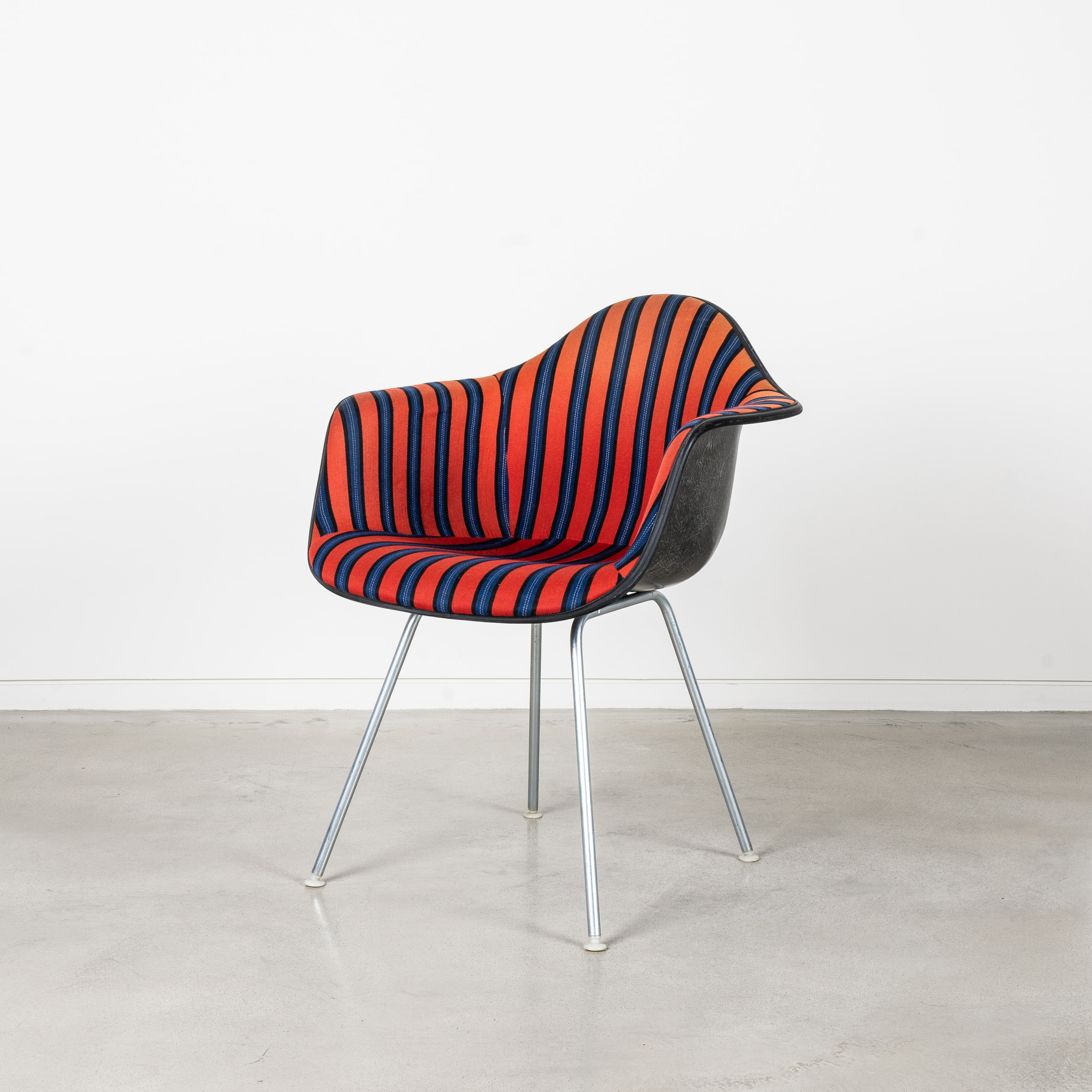 DAX Chair (Miller Stripe)
