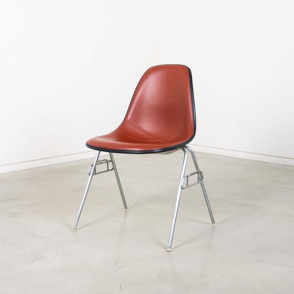 DSS Chair (Terra Cotta / Naugahyde)