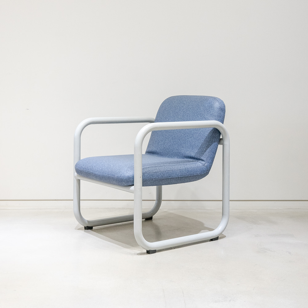 Kinetics Tubular Lounge Chair