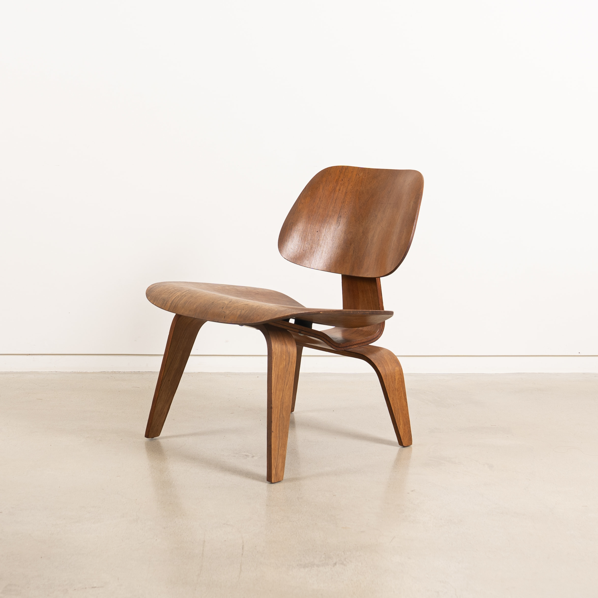 Eames LCW Chair (2nd Gen / 1950-57)