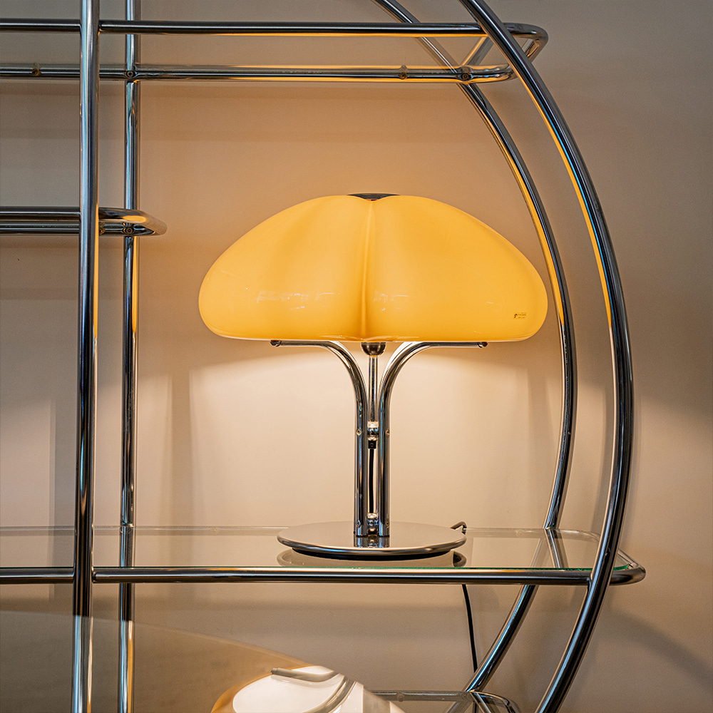 Quardrifoglio Table Lamp by Luigi Massoni