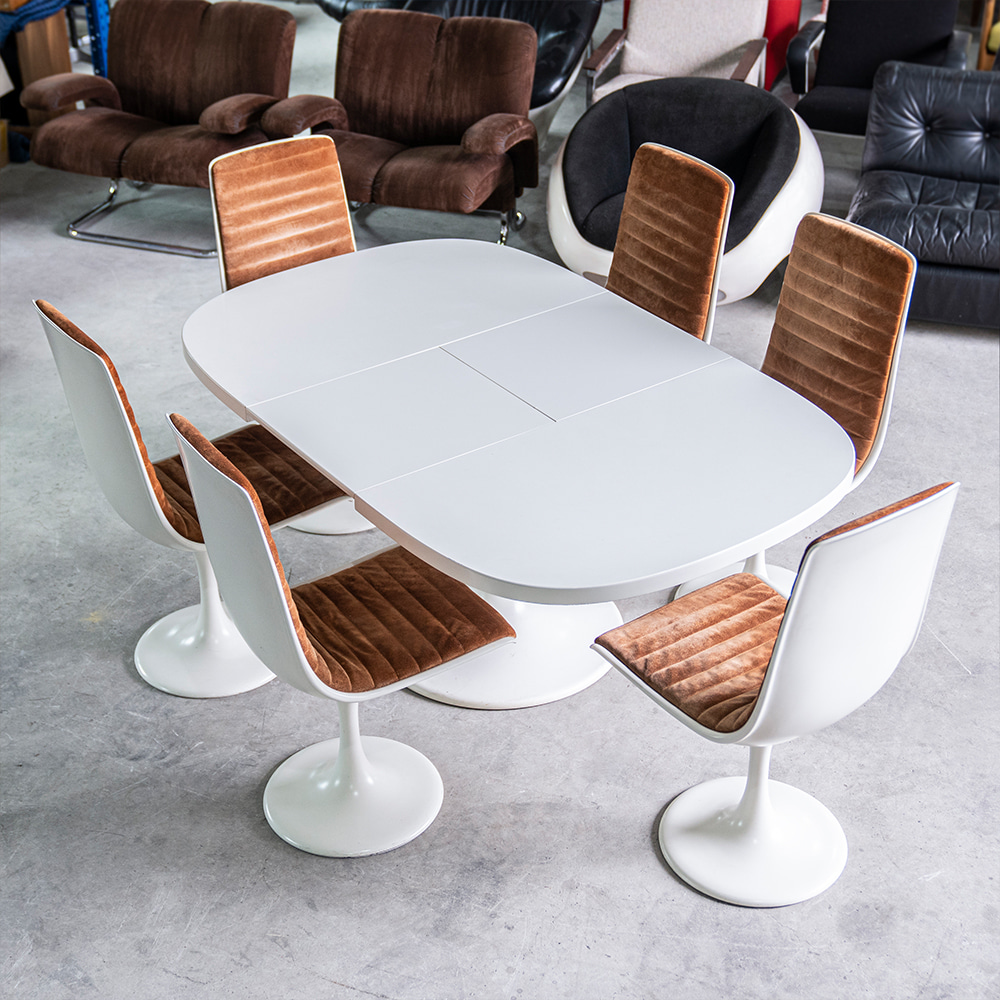 Space Age Dining Table and Chair Set by Lübke