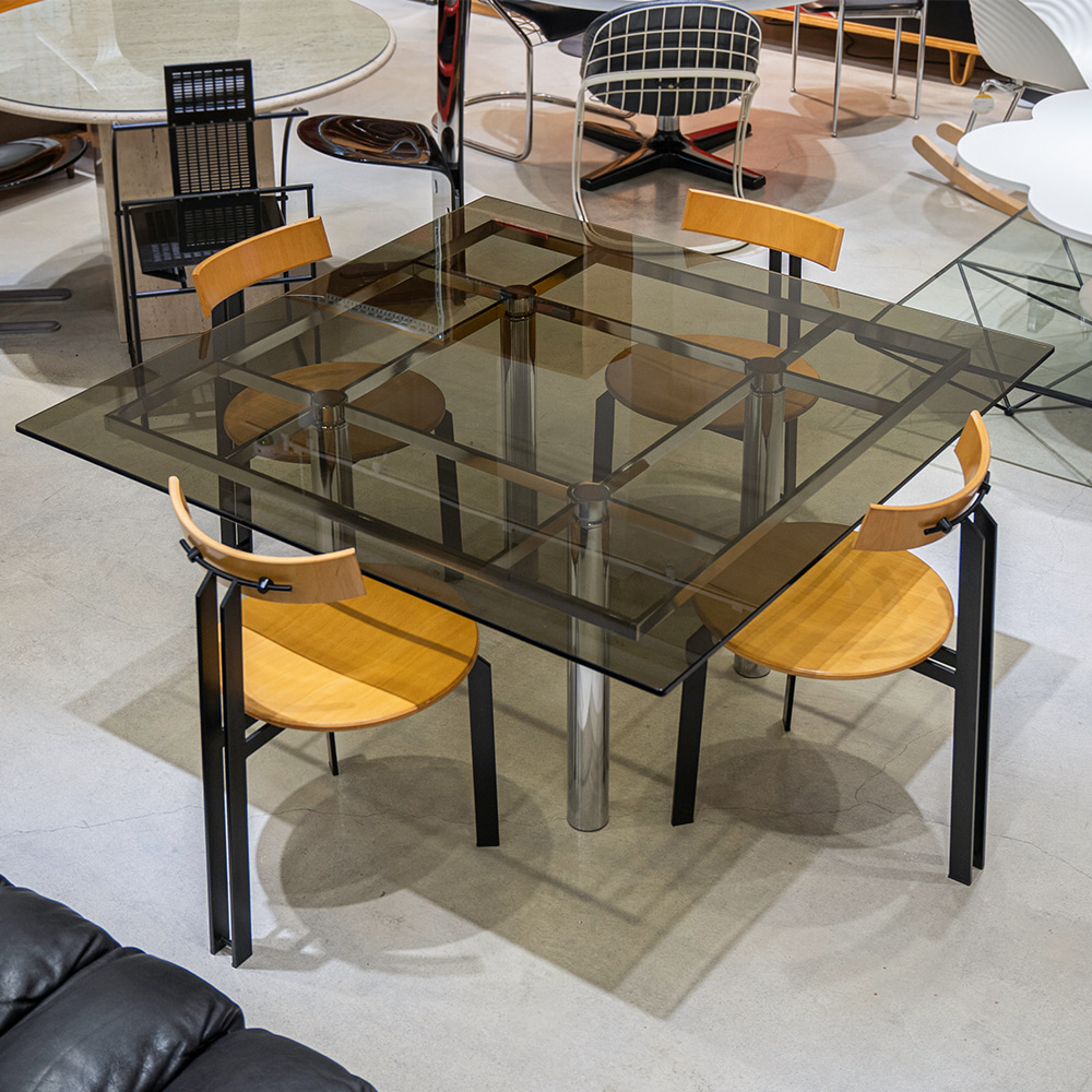 André Dining Table by Afra &amp; Tobia Scarpa