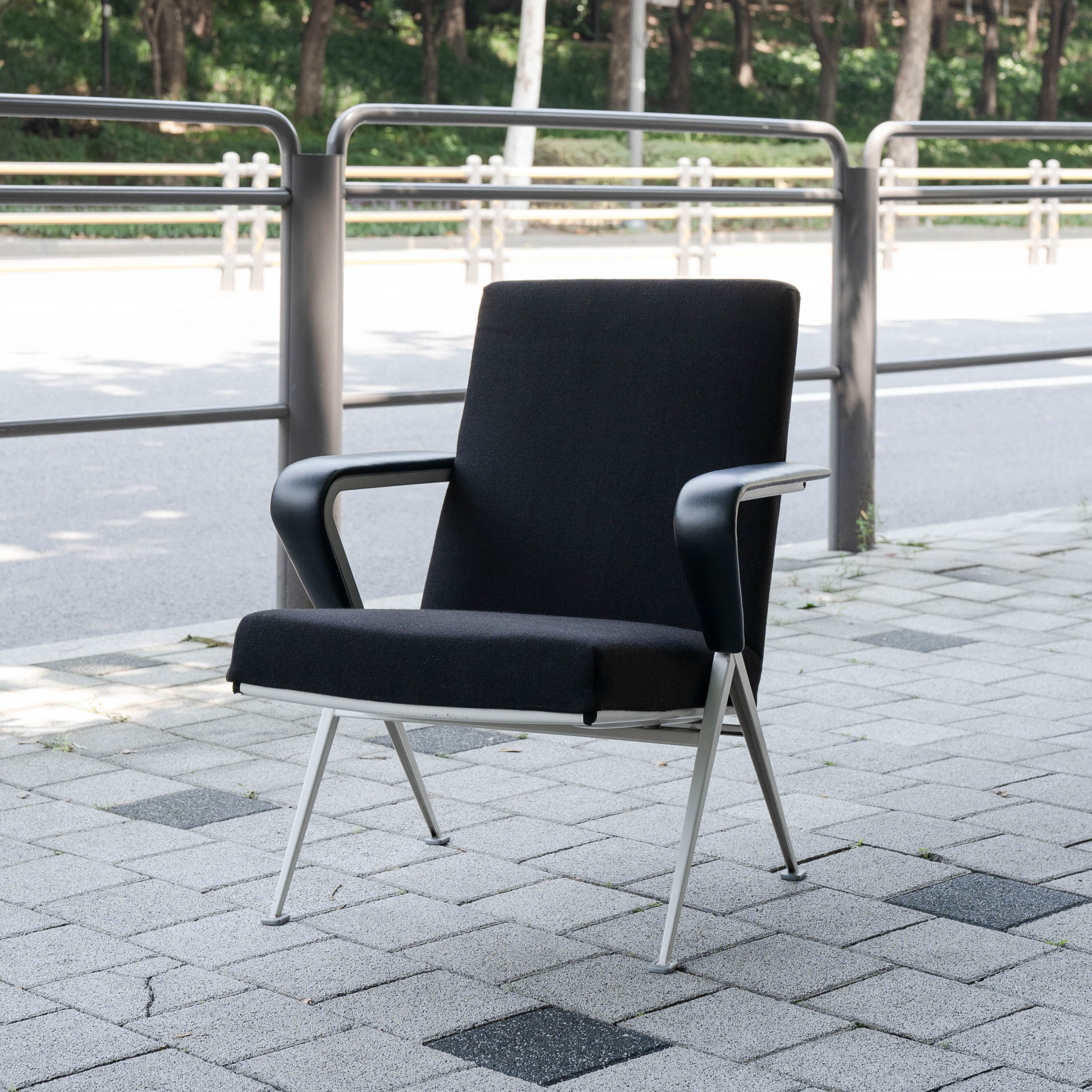 Repose Chair by Friso Kramer