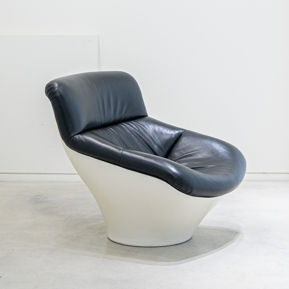 Model 595 Lounge chair by Geoffrey Harcourt