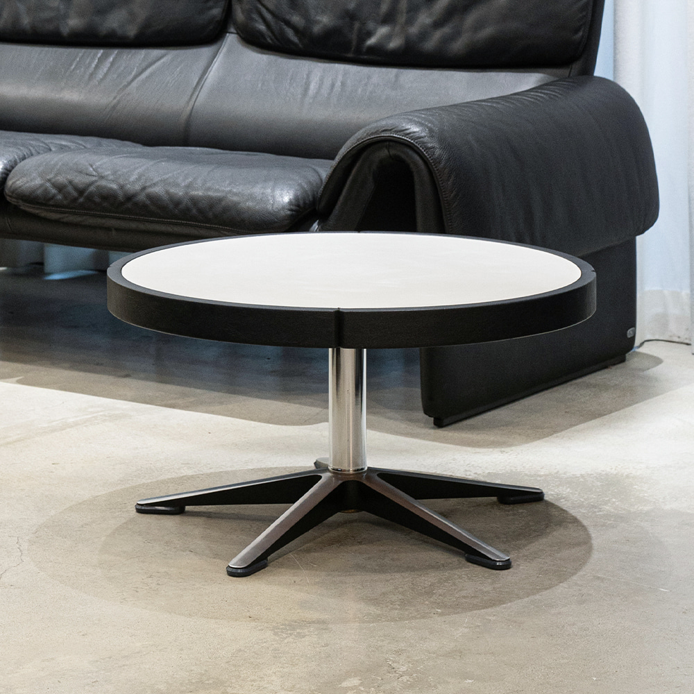 Programm 800 Coffee Table by Hans Peter Piel