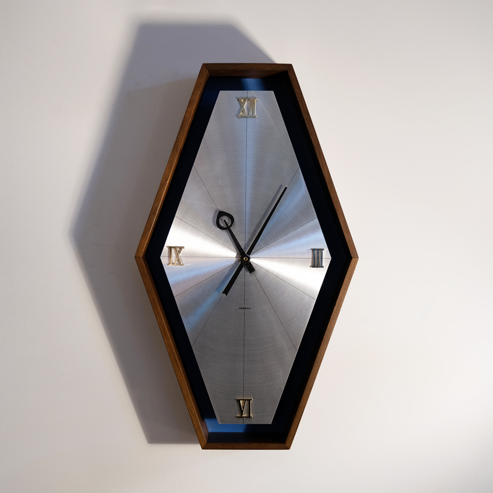 Model 588 Meridian Clock by Arthur Umanoff