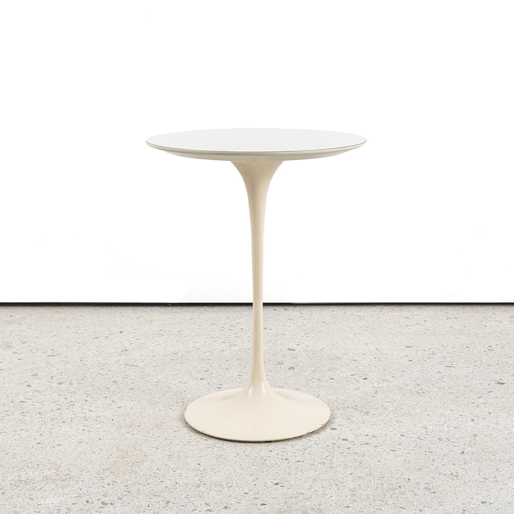 70s Tulip Side Table by Eero Saarinen