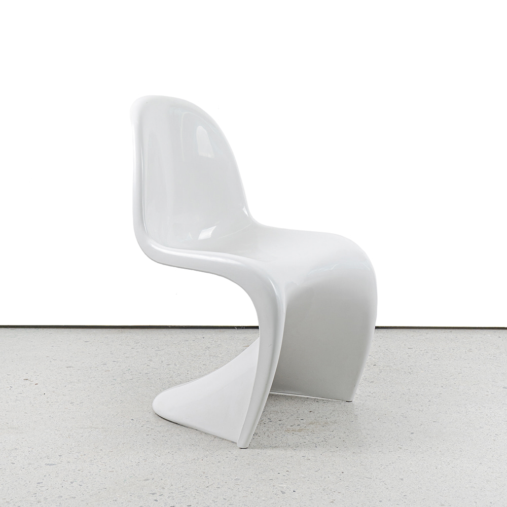 S Chair by Verner Panton