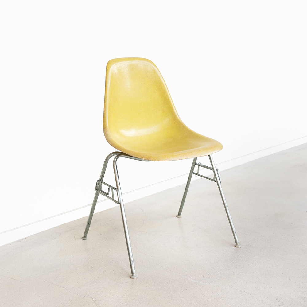 [B급제품] DSS Chair (Lemon Yellow) B
