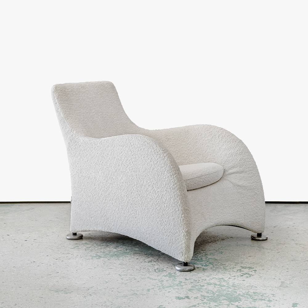 Loge Chair by Gerard van den Berg