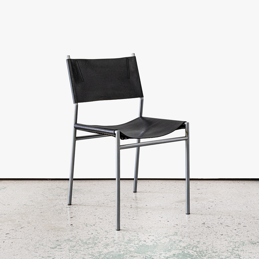 SE06 Chair by Martin Visser