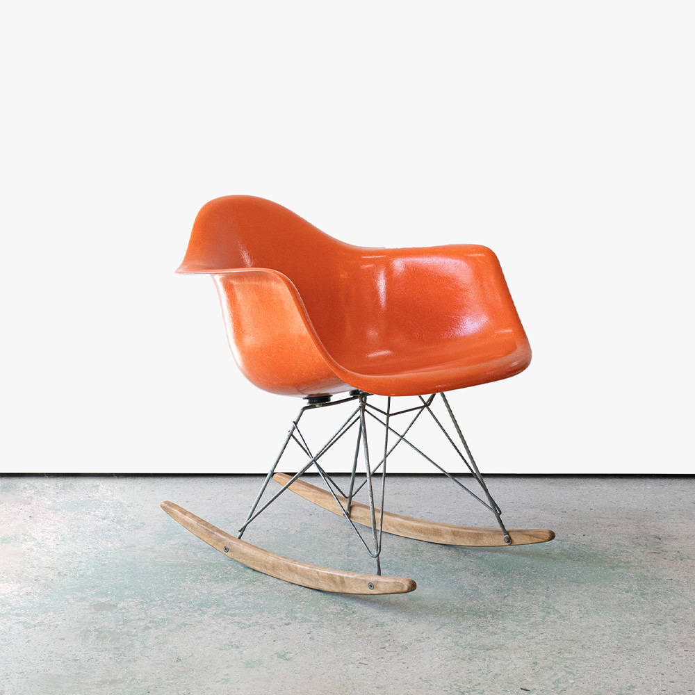 RAR Chair (Red Orange)