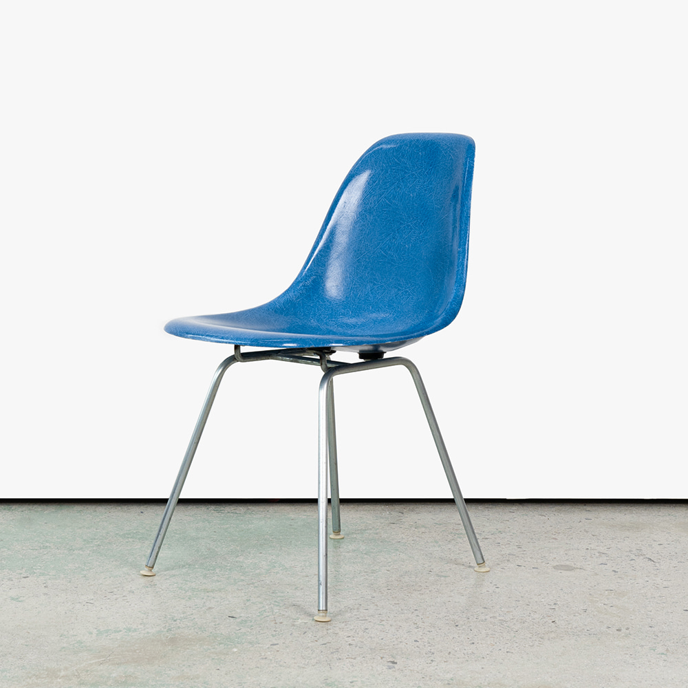 DSX Chair (Ultramarine Blue)