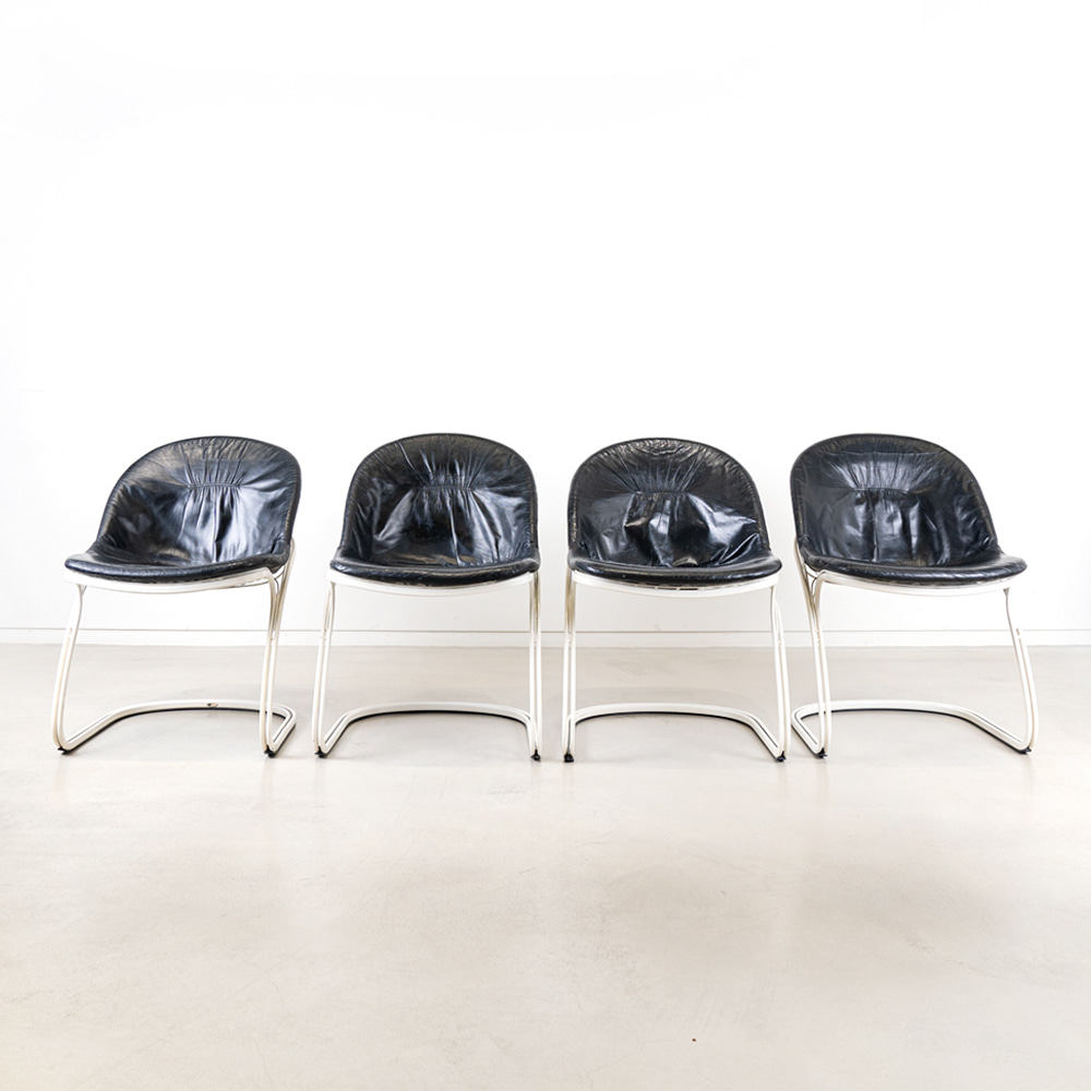 Black &amp; White Pascale chair by Gastone Rinaldi