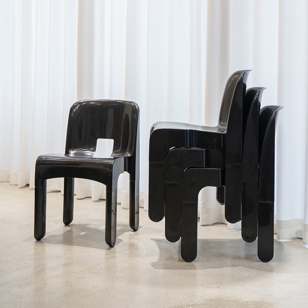 Model 4867 Chair by Joe Colombo