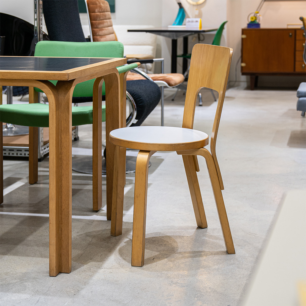 [위탁 제품] 66 Chair by Alvar Aalto