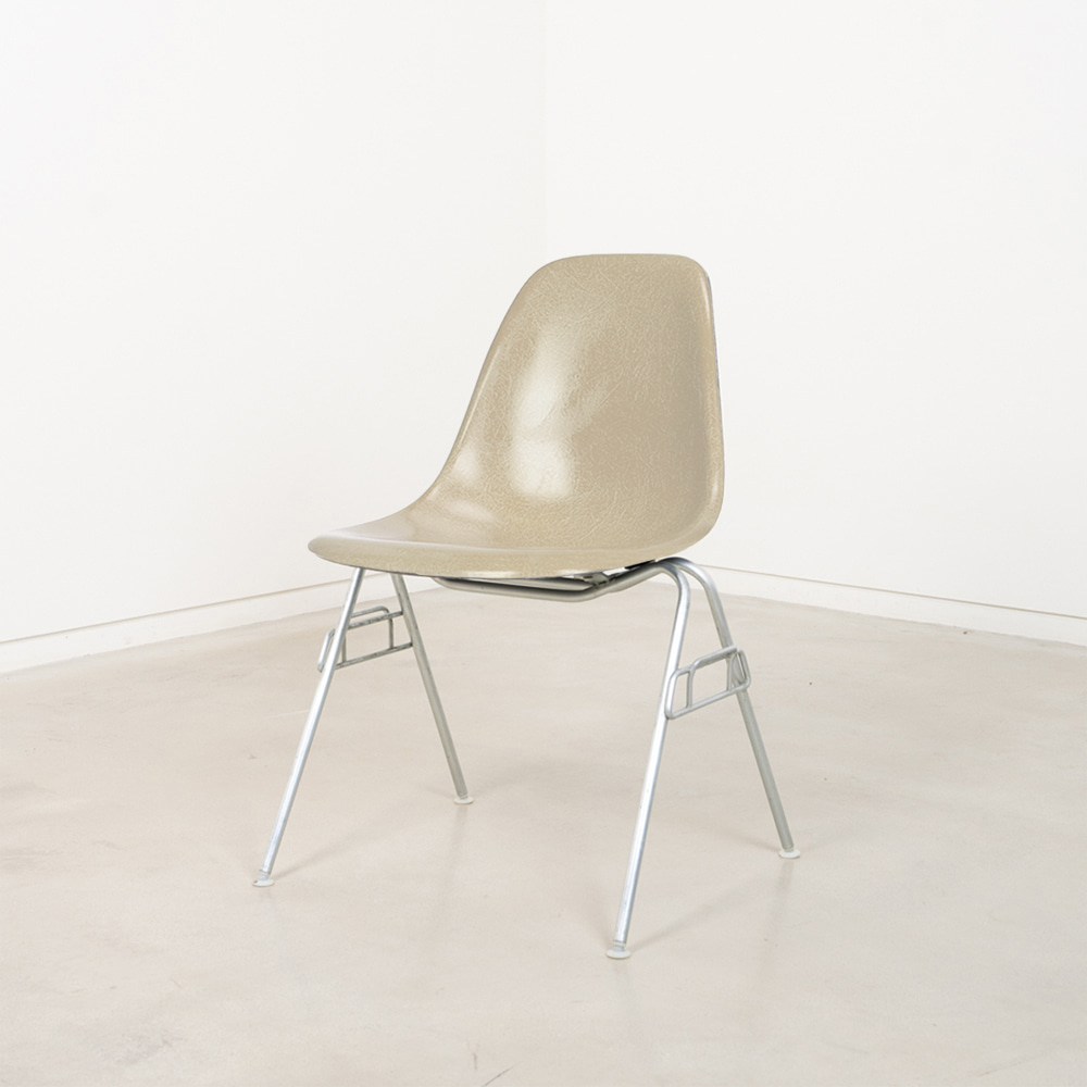 Vintage Eames Fiberglass Side Chair (Grey Yellow)