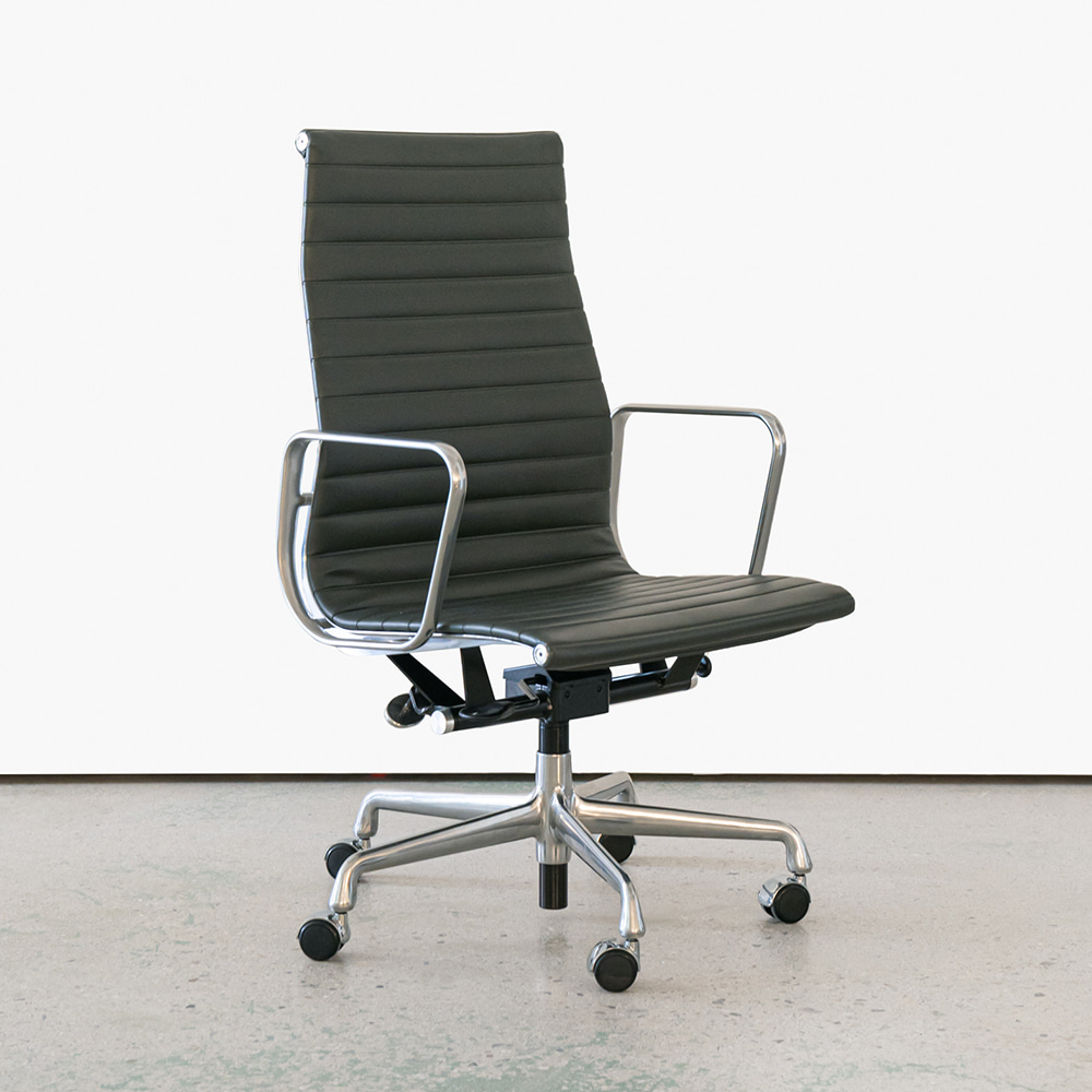 Eames Aluminum Group Executive Chair (가스식 레버 높이 조절 / Grey )